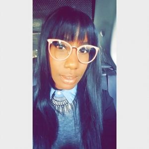 Meet your Posher, Shaey